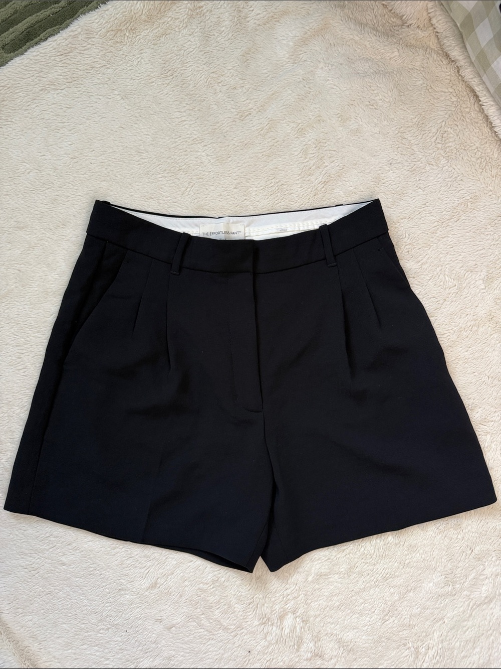 Wilfred Effortless Mid Thigh Short Creppete